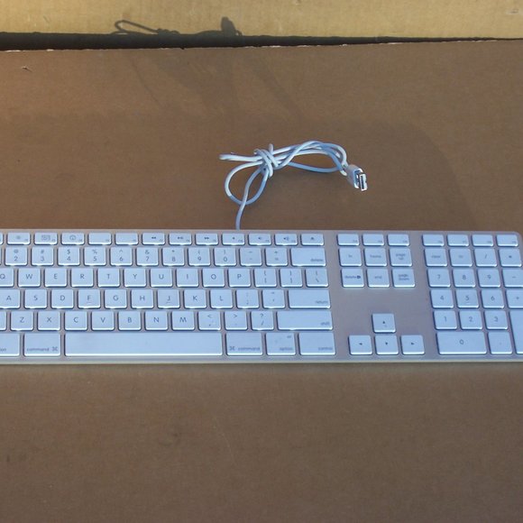 Apple Computers, Laptops & Parts Bundle On Apple Computer